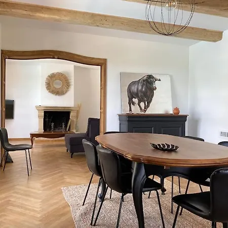 L'oustal Des Cigales, Avec Piscine Privee Lédignan